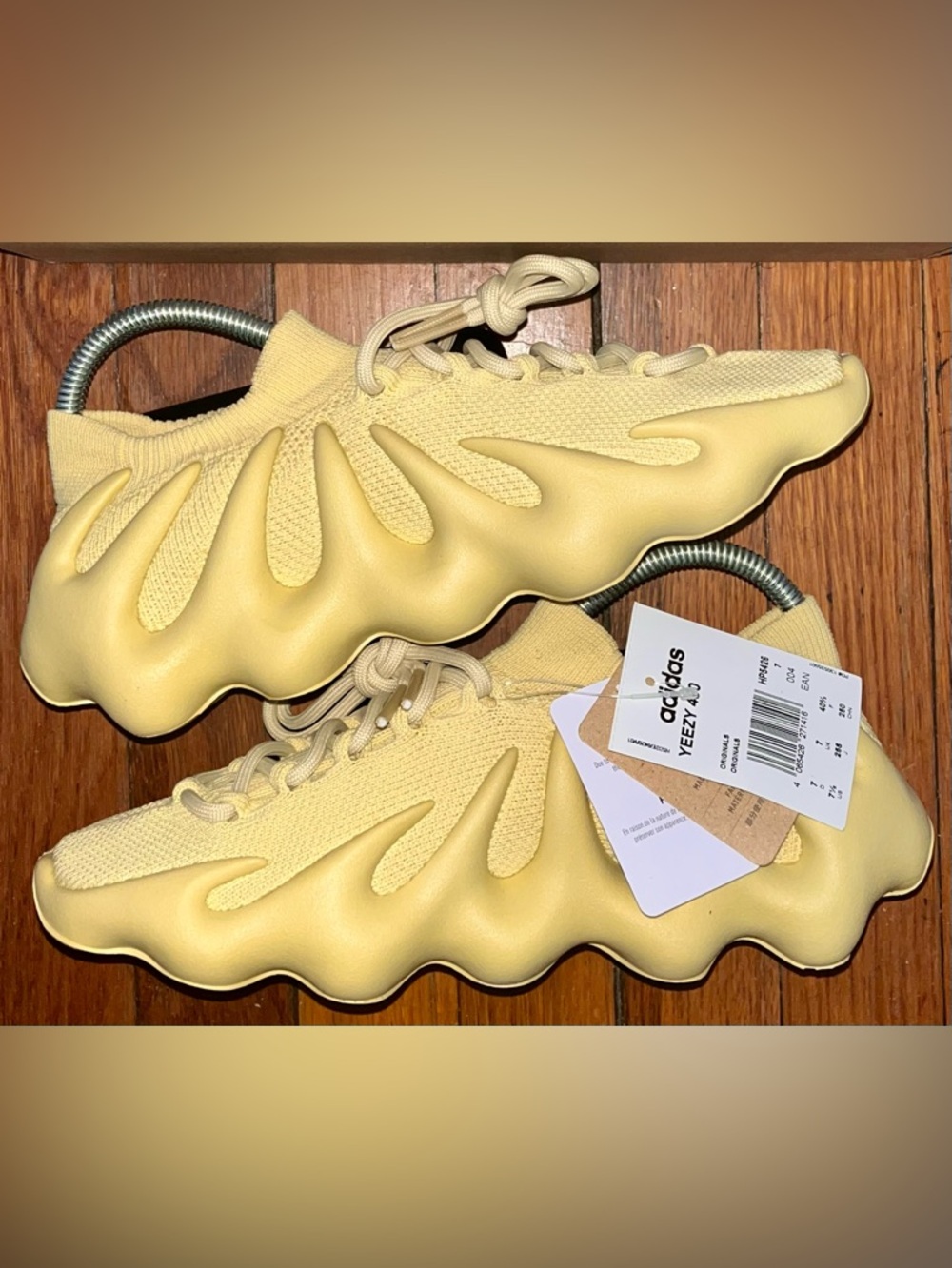 adidas Yeezy 450 ‘Sulfur’ - Picture 2 of 8
